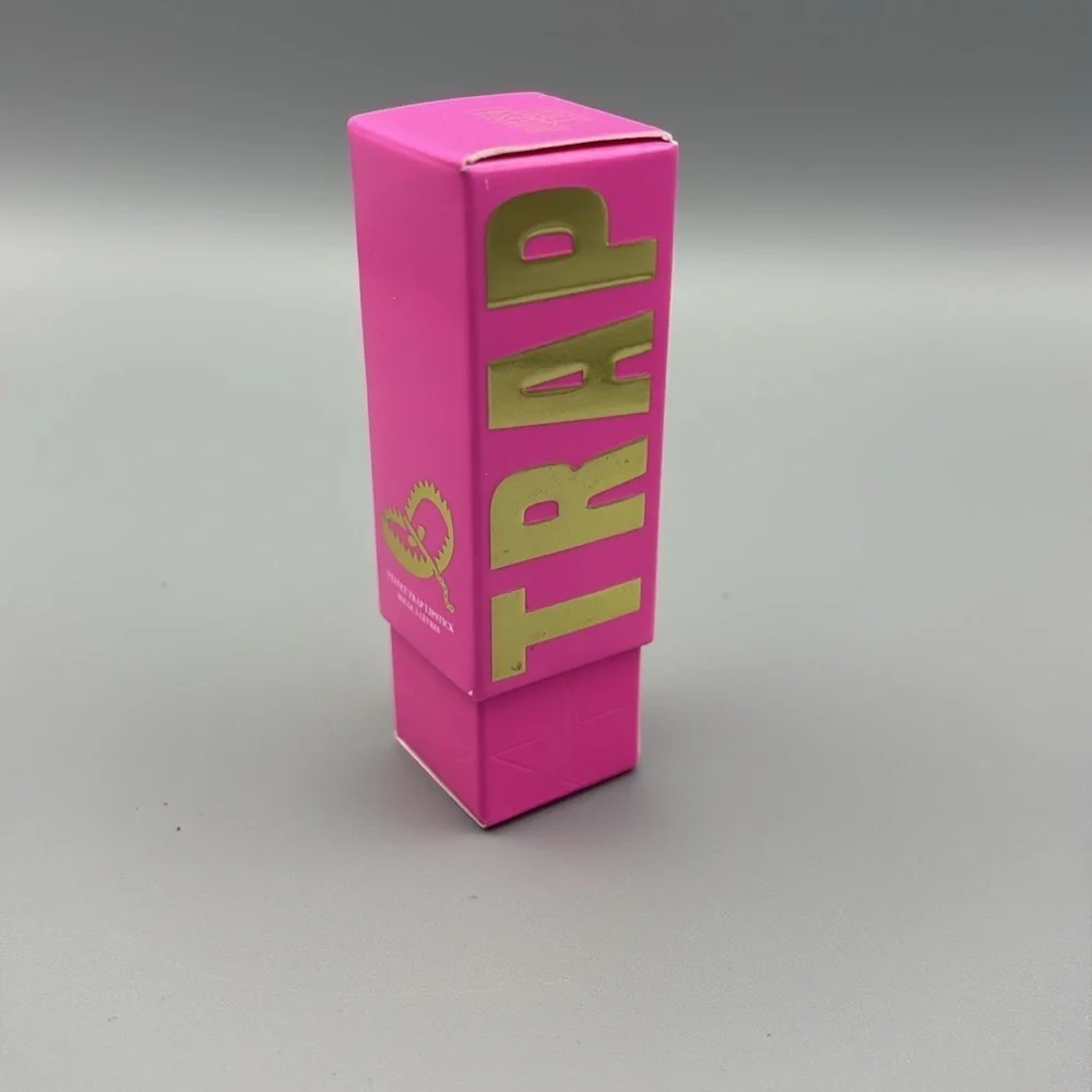 Jeffree Star Velvet Trap Matte Lipstick VT HOLY FASHION (Soft Pink) new in box